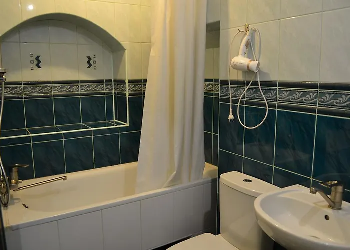 On Ploshcha Svyatogo Teodora * إلفيف