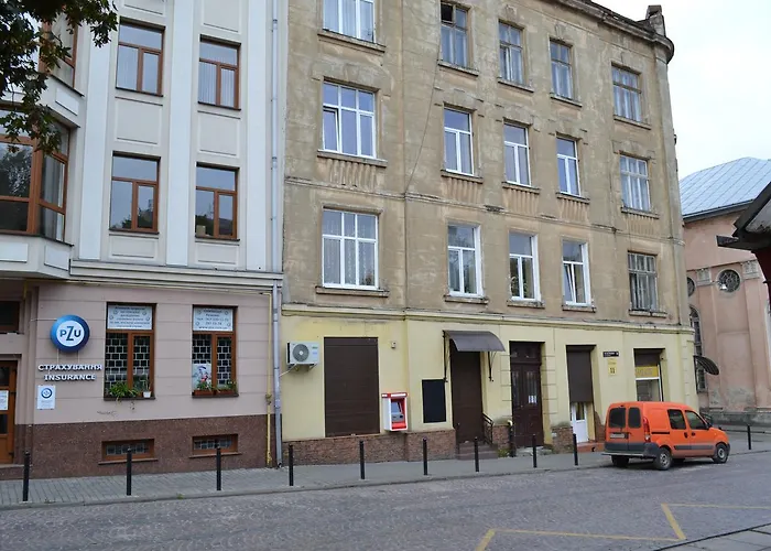 On Ploshcha Svyatogo Teodora *