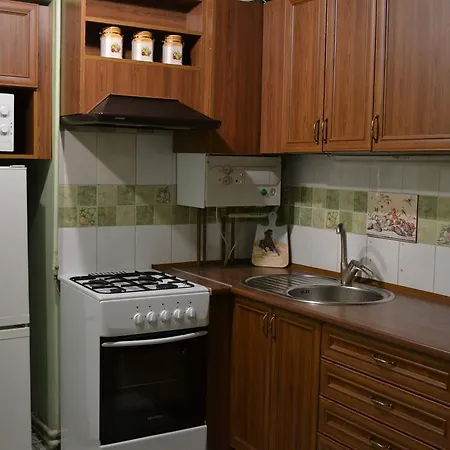 Apartment On Ploshcha Svyatogo Teodora *