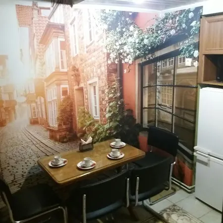 On Ploshcha Svyatogo Teodora Apartment *