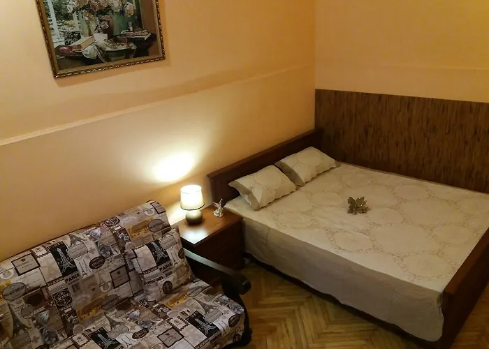 On Ploshcha Svyatogo Teodora Apartment *